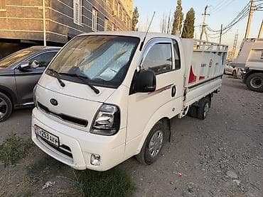 bongo: Легкий грузовик, Kia, Стандарт, 2 т, Б/у — 2