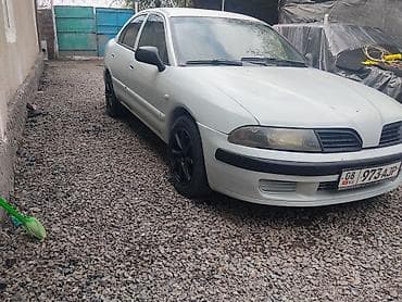 Mitsubishi Carisma: 2002 г., 1.8 л, Механика, Дизель, Седан