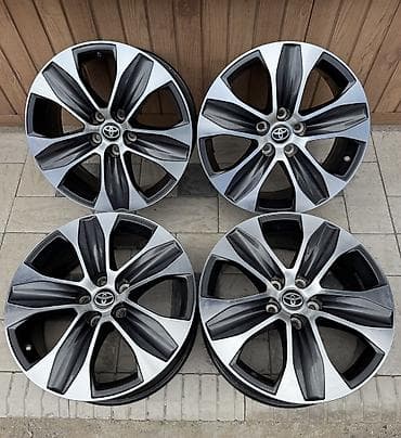 Литые Диски R 18 Toyota, Комплект, отверстий - 5, Б/у