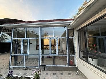 Панорамное остекление и ПВХ/алюминиевые конструкции на заказ -