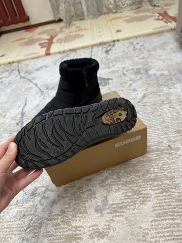 обувь женская большие размеры: Сапоги, 37.5, Б/у, цвет - Черный, Платная доставка, Самовывоз — 4