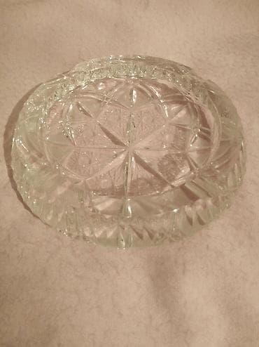 камни 70: Стеклянная, круглой формы пепельница с 4 углублениями для сигарет, с — 5