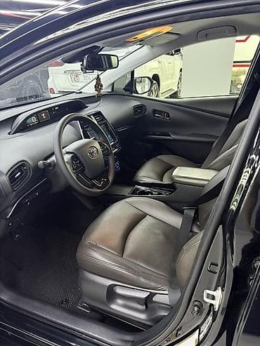 Унаа сатуу: Toyota Prius: 2020 г., 1.8 л, Вариатор, Гибрид, Хетчбек — 9