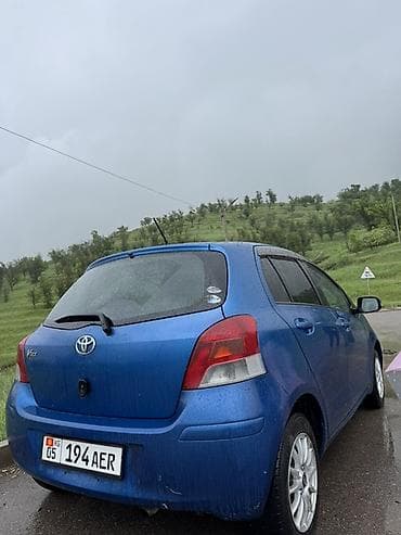 Транспорт: Toyota Vitz: 2010 г., Хетчбек — 2