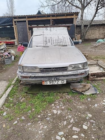 Продажа авто: Toyota Camry: 1987 г., 2 л, Механика, Бензин — 3