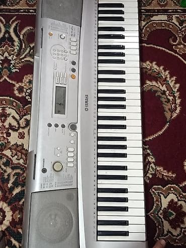 Синтезатор Yamaha (серия PSR) - 61 полноразмерная клавиша - — 1