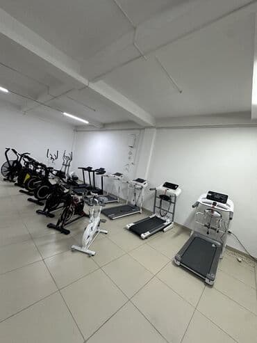 купальник с шортами: Беговая дорожкалар 23000 сомдон 50000 сомго чейин. Беговой дорожка — 1