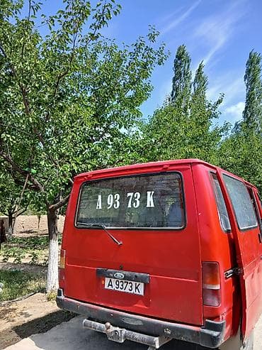 фургон телешка: Ford Transit: 1992 г., Фургон — 4