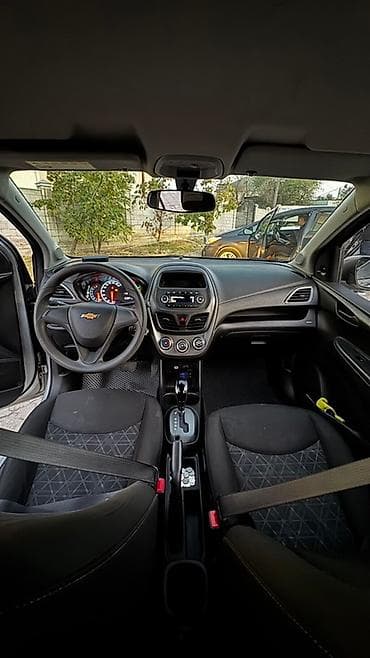 techno spark: Chevrolet Spark: 2019 г., 1 л, Автомат, Бензин, Хэтчбэк — 4