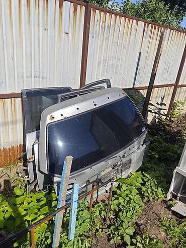 Продаётся запчасти на nissan wingroad u11 кузов 2003 год есть коробка