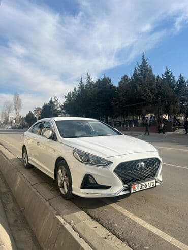 Hyundai Sonata: 2019 г., 2 л, Автомат, Газ, Седан