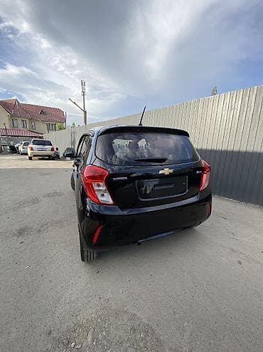 forester sf5: Chevrolet Spark: 2017 г., 1 л, Автомат, Бензин, Лифтбек — 3