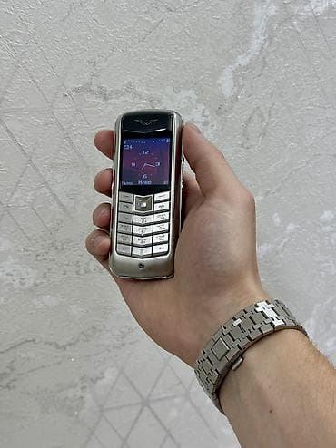 vertu сколько стоит: Vertu Constellation, Б/у, < 2 ГБ, цвет - Серебристый, 1 SIM — 4