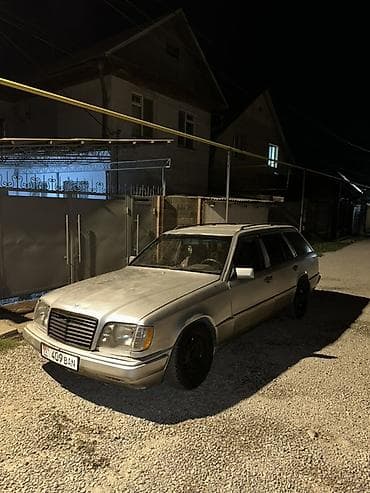 01: Mercedes-Benz W124: 1994 г., 2 л, Механика, Бензин, Универсал — 3