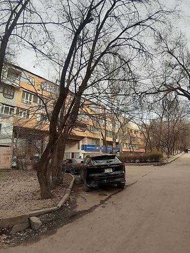 квартира 8микр: 2 комнаты, 55 м², Индивидуалка, 2 этаж, Старый ремонт — 2