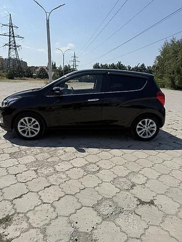 спарки: Chevrolet Spark: 2019 г., 0.1 л, Автомат, Бензин, Хэтчбэк — 6