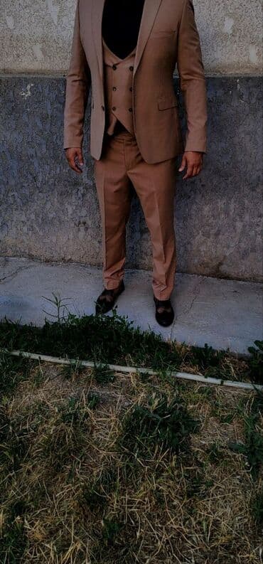 срочно продаю в связи с переездом: Пиджак гана. Только Пиджак — 4