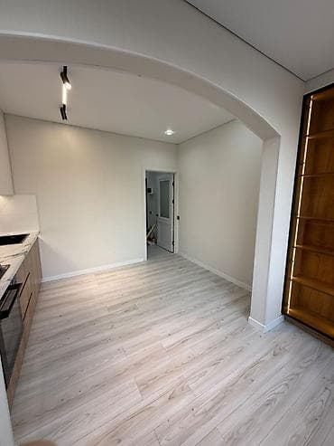 нуран: 2 комнаты, 67 м², 106 серия, 4 этаж, Дизайнерский ремонт — 5