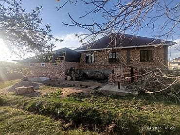 гараж сдам: Продается одноэтажный кирпичный дом с хозяйственным двором и гаражом — 2