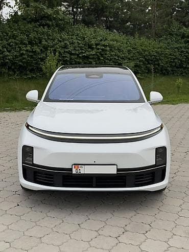 byd e7: Lixiang L7: 2023 г., 1.5 л, Автомат, Электромобиль, Внедорожник — 1