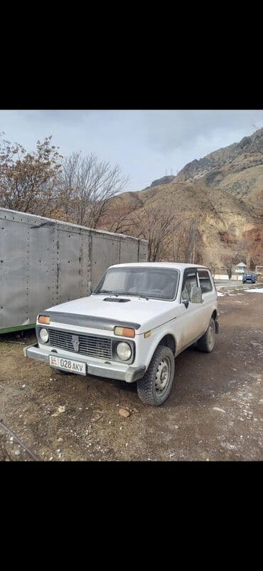 ВАЗ (ЛАДА) 4x4 Нива: 2005 г., 1.7 л, Механика, Бензин, Внедорожник