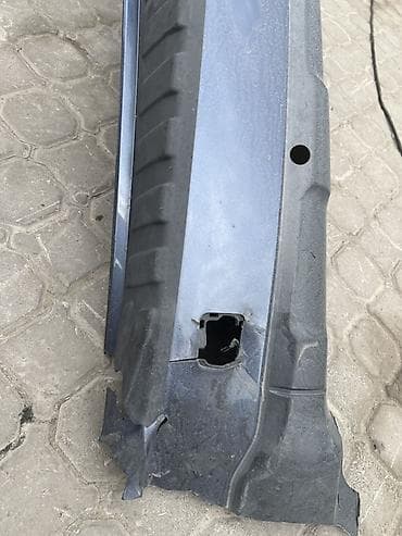 2500: Бампер Subaru, Б/у, Оригинал — 3