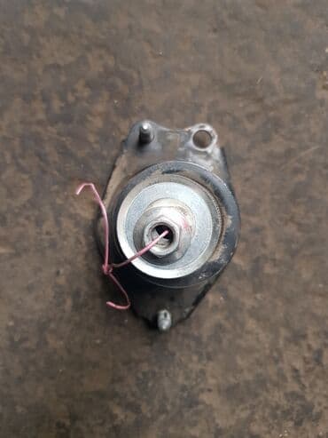 Toyota Prius20 опорная чашка, Тойота Приус20 опорная чашка. Опорная