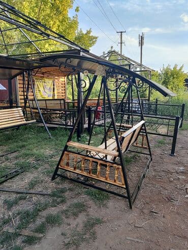 скамейка фото: Садовые качели Металл, Со спинкой, С крышей — 3