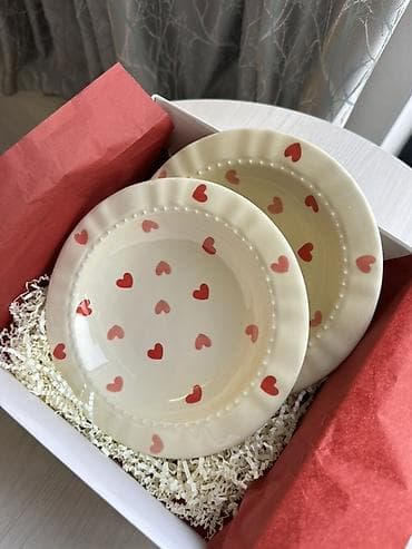 посуда для кухни: Продаю новую посуду, качество отличное. Керамика плотная, глазурь — 6