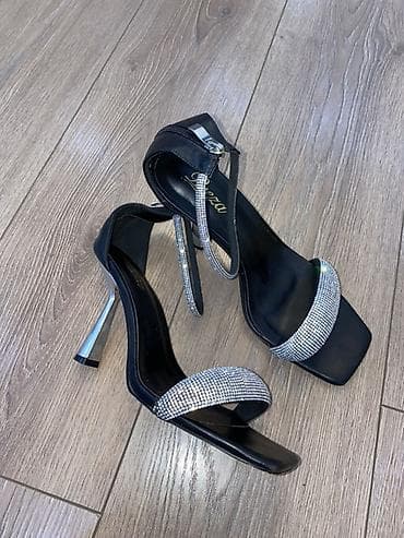 обу: НОВЫЕ Женские каблуки Элегантная пара для мероприятий, выходов и — 1