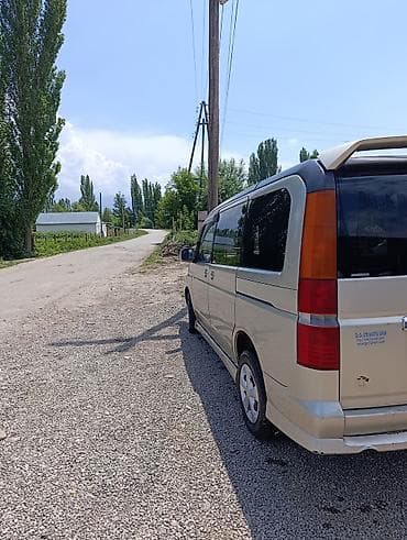 минивен: Honda Stepwgn: 2002 г., Минивэн — 2