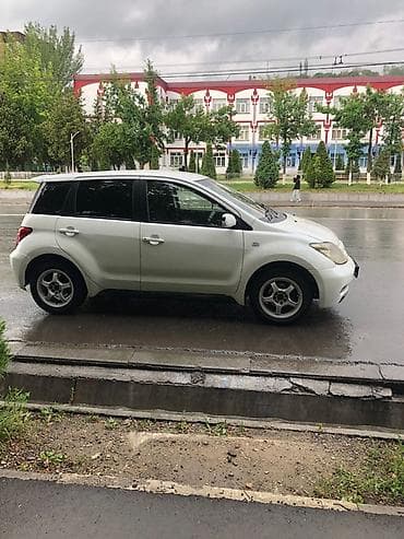 х5 4 4: Toyota Ist: 2002 г., 1.5 л, Автомат, Бензин — 3