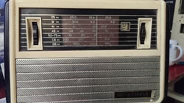 Продаю радиоприемник VEF-spidola. Раритет. В отличном состоянии. Шнура at lalafo.kg Продаю радиоприемник VEF-spidola. Раритет. В отличном состоянии. Шнура