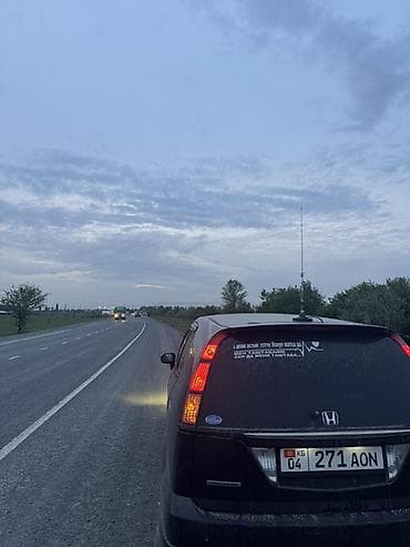 хонда сфик: Honda Stream: 2003 г., 1.7 л, Автомат, Бензин, Минивэн — 1