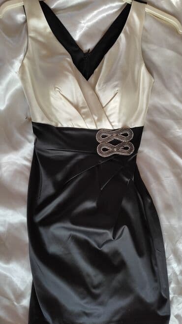 вечерний костюм: Вечернее платье из дорогой ткани атлас, одевала один раз на — 3