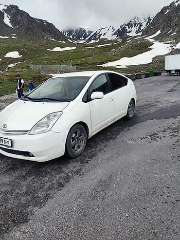 электромоил: Toyota Prius: 2004 г., Автомат, Гибрид, Хэтчбэк — 3