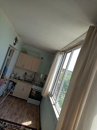 сдаю квартиру дом: 3 комнаты, 72 м², 105 серия, 3 этаж, Старый ремонт — 4