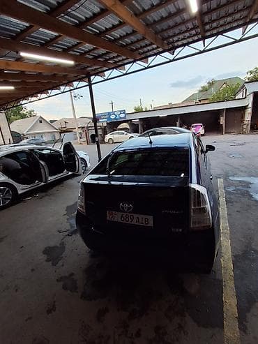 audi rs3: Toyota Prius: 2009 г., 1.8 л, Гибрид, Хэтчбэк — 5