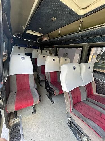 полики мерс: Mercedes-Benz Sprinter — пассажирский микроавтобус (салон) Описание — 8