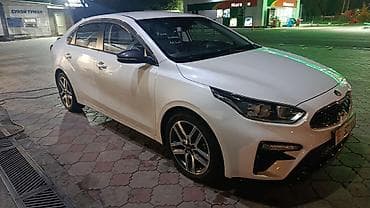сидан: Kia Cerato: 2019 г., Седан — 4