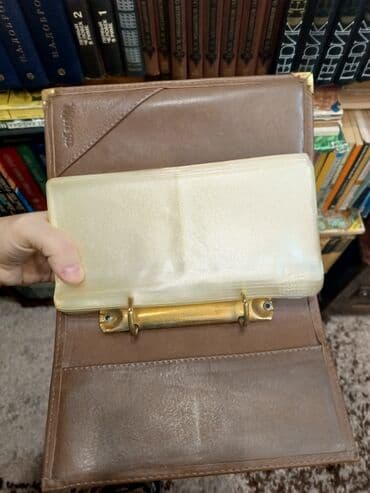 купюра доллар: Визитница,100с — 2