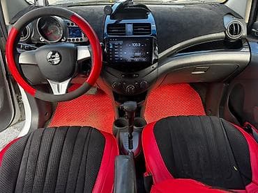 Chevrolet Spark: 2010 г., 1 л, Автомат, Бензин, Хэтчбэк — 5