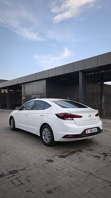 Продажа авто: Hyundai Avante: 2019 г., 1.6 л, Автомат, Газ, Седан — 3