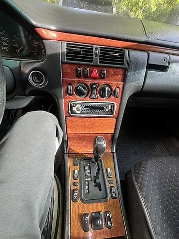 салон на мерседес w210: Mercedes-Benz E-Class: 1998 г., 2.2 л, Автомат, Дизель, Седан — 10