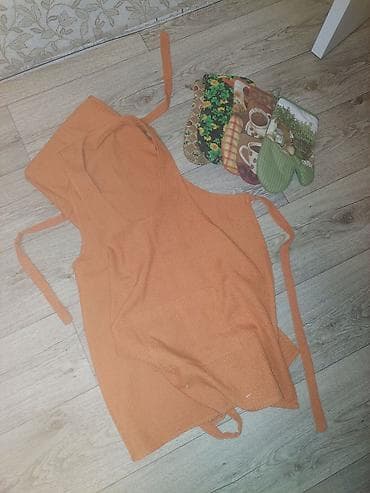 диваны даром: Отдам даром 2 фартука + варежки-прихватки — 1