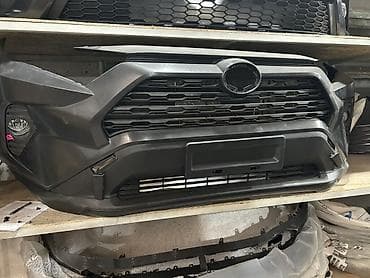 bamper kg: Бампер Toyota — 1