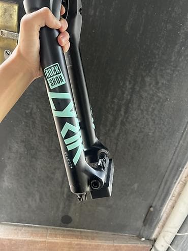 Велозапчасти: Вилка RockShox Lyrik Select+ 27.5 - Ход: 150–160 мм (шкала SAG на — 3