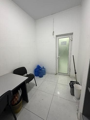 Офисное помещение 75м2 с готовой меблировкой и зонированием - — 7
