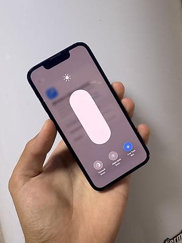 a 11: IPhone 13 mini, Черный, Чехол, 75 % — 3