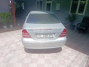 капот е124: Mercedes-Benz C-Class: 2003 г., 1.8 л, Автомат, Бензин, Седан — 3